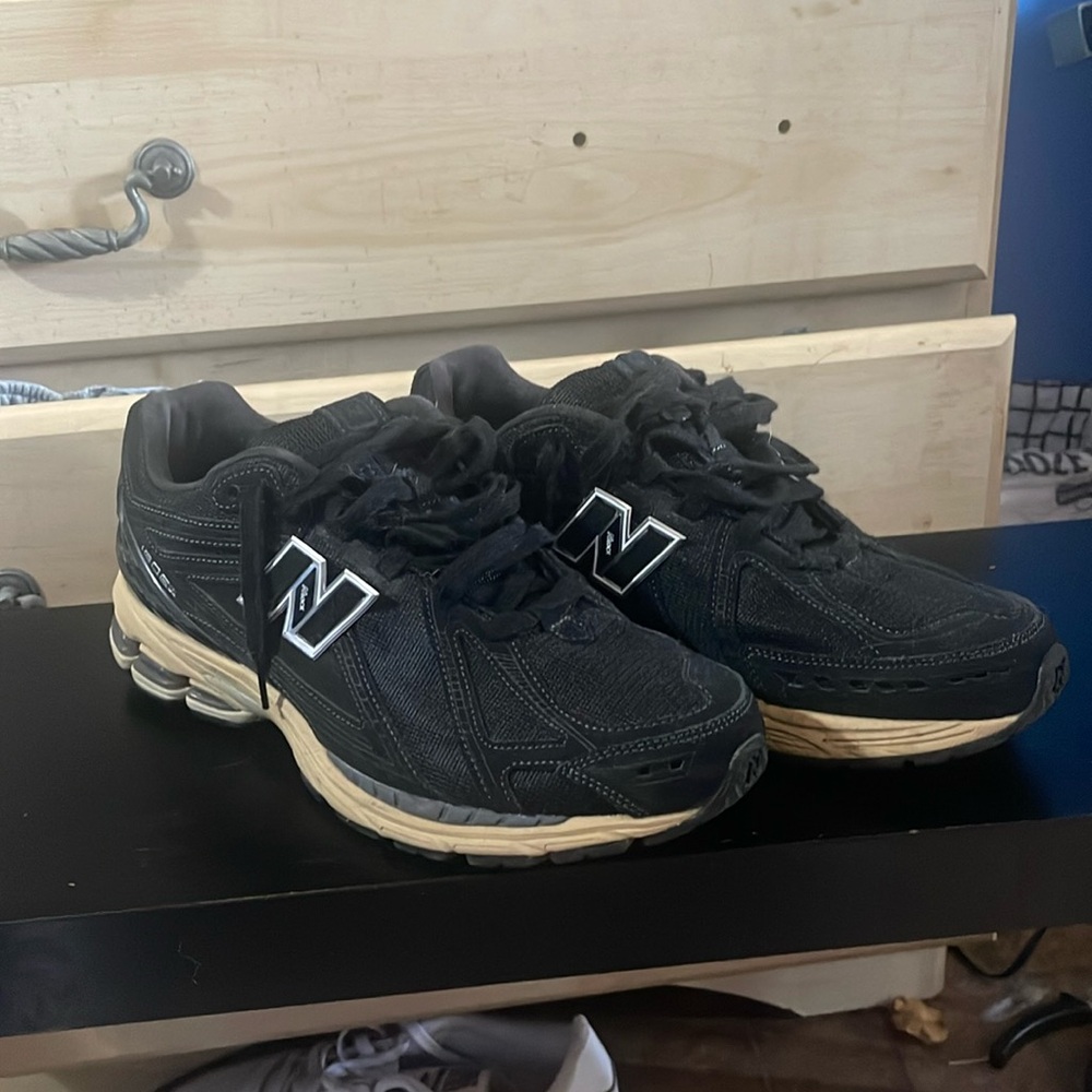 New balance 1906R